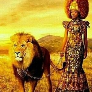 Meet your Posher, Nik e